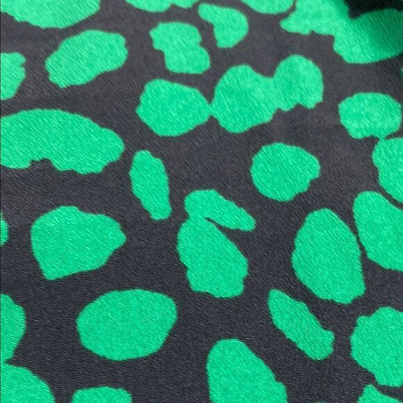 Uniqlo Green Abstract Dot Puff Sleeve Mini Dress | Size M - Picture 7 of 12